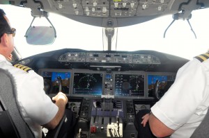 Flight deck on a United 787