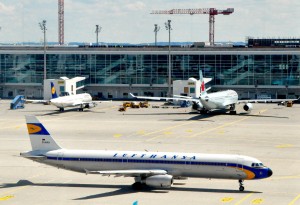 A Lufthansa jet in retro livery in Munich