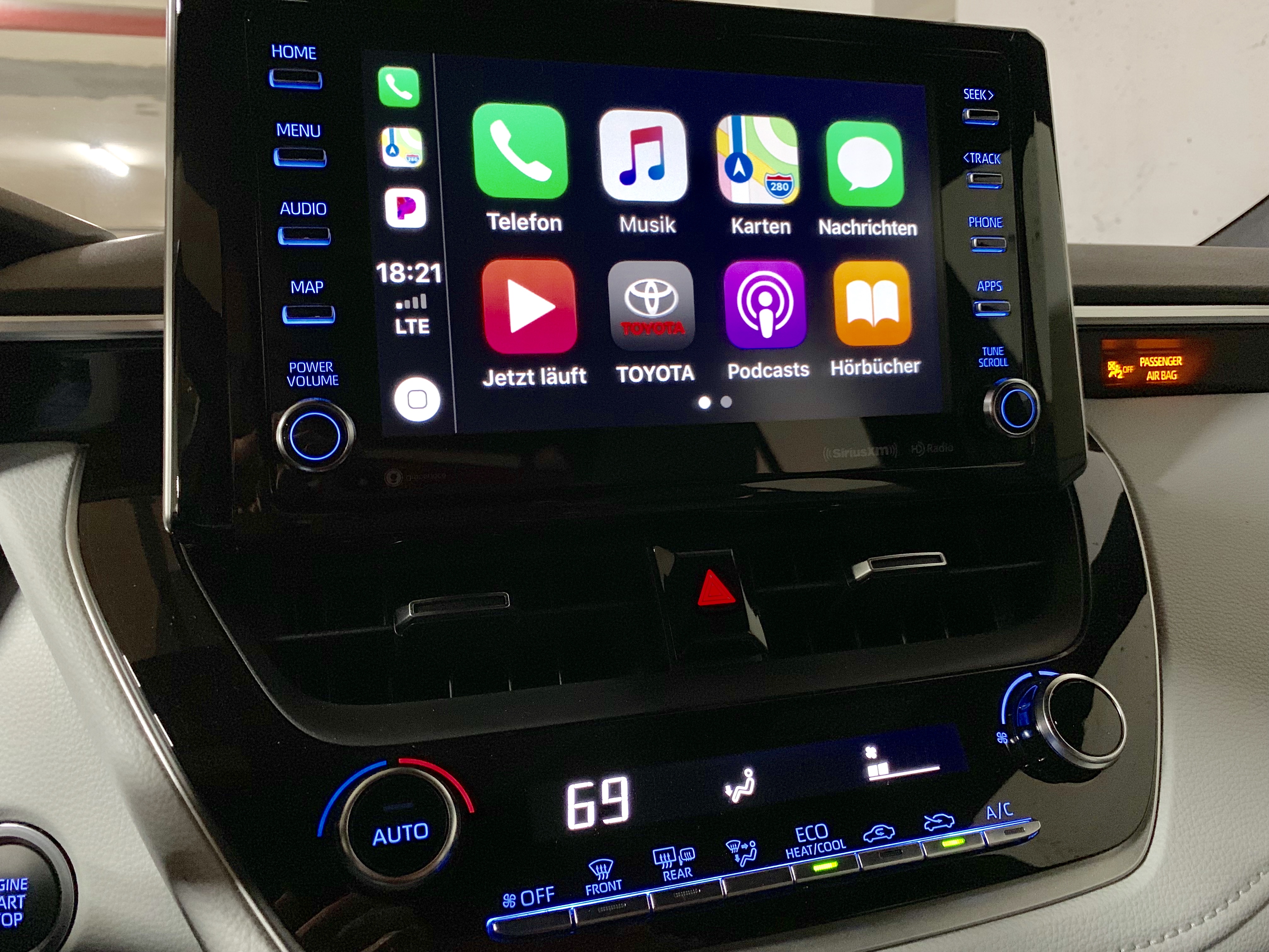 Automakers Debut Multiple Vehicles with Apple CarPlay at N